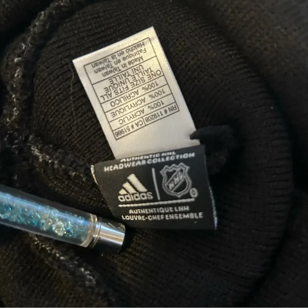 Vegas Golden Knights VGK NHL Adidas Knit‎ Pom Beanie Hat Gray Black